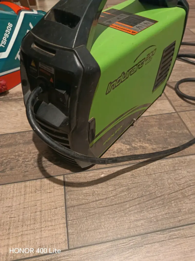 Soldadora Indura 200 LCD - 3