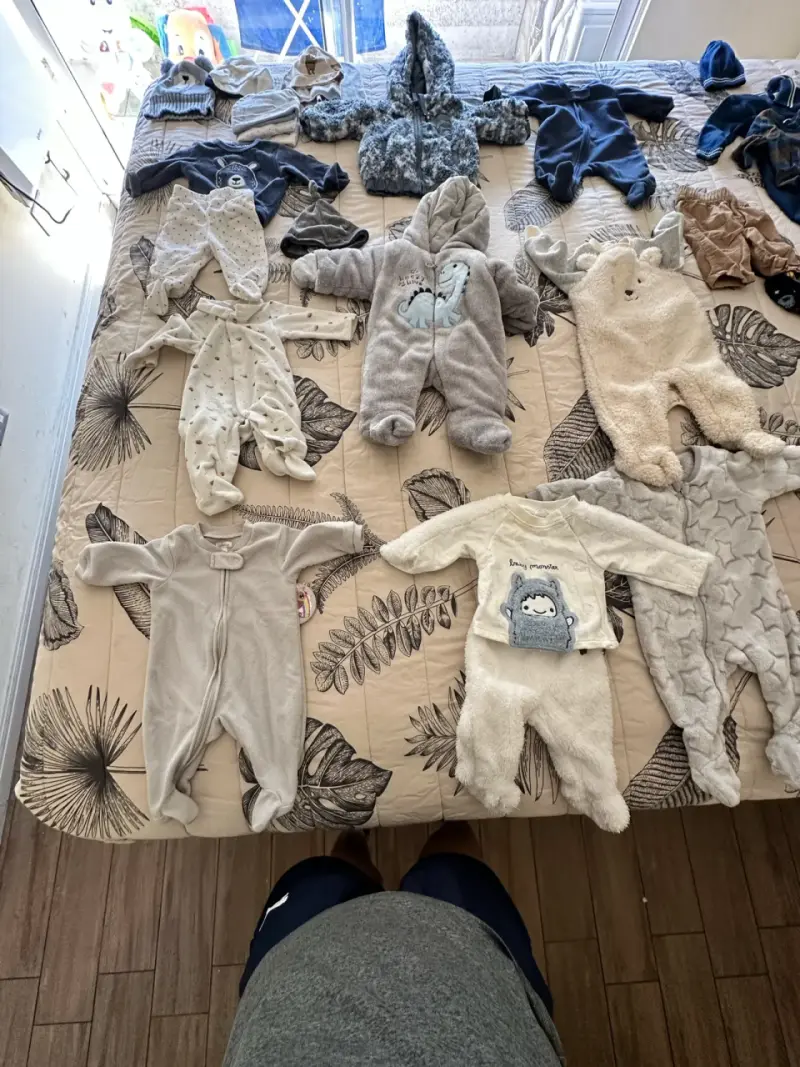 Conjunto de ropa de bebé variada - 1