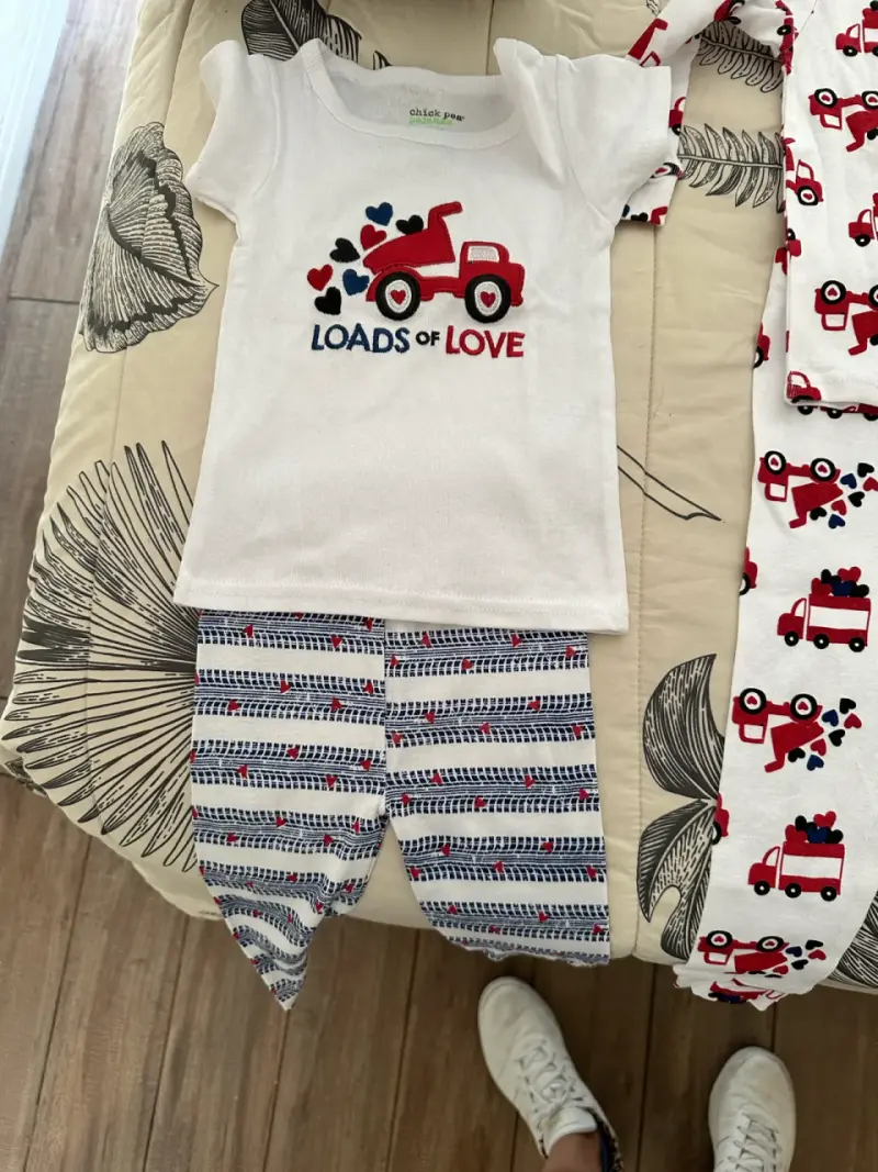 Conjunto de ropa de bebé variada - 2