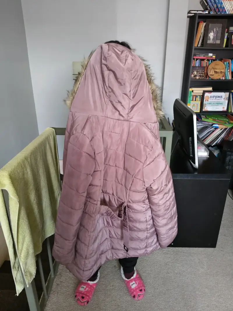 Parka rosada con capucha - 1