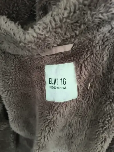 Parka rosada con capucha - miniatura 3
