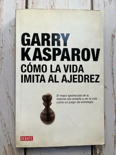 Libro 'Cómo la Vida Imita al Ajedrez' - miniatura 1