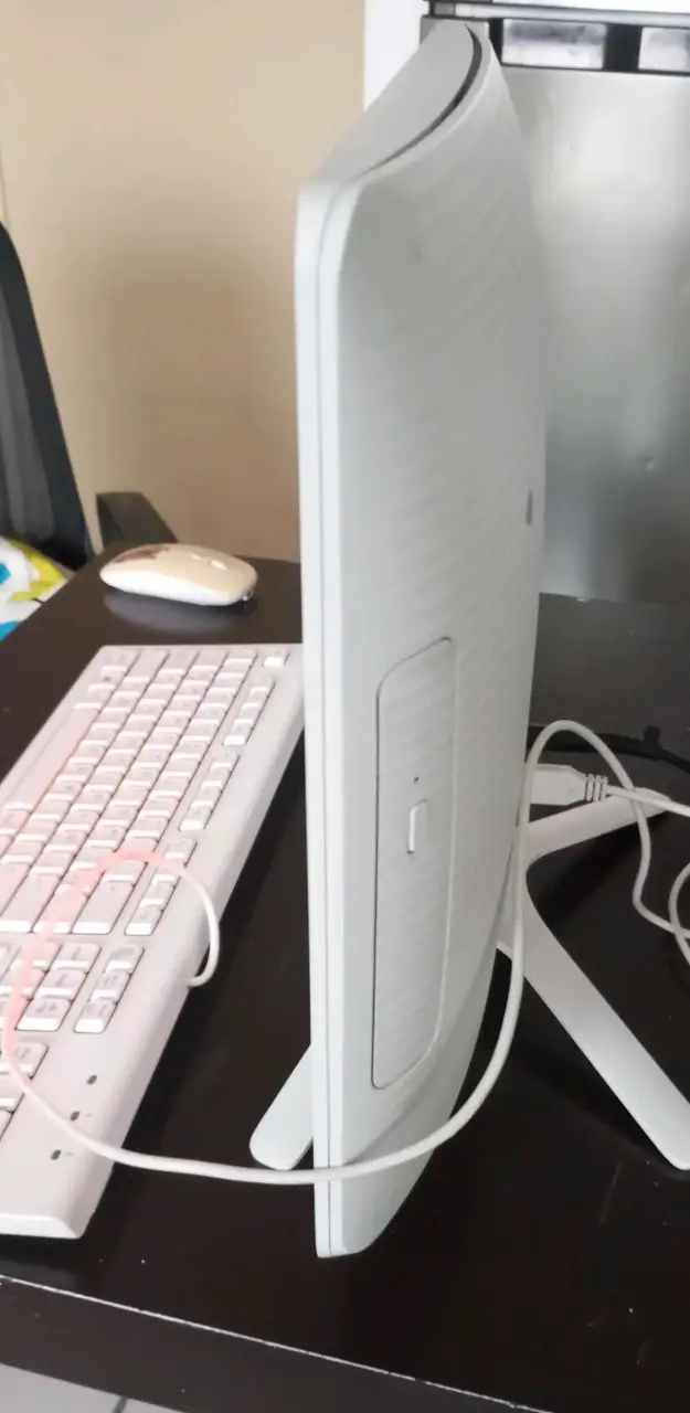 Computador All-In-One HP blanco e impresora - 4