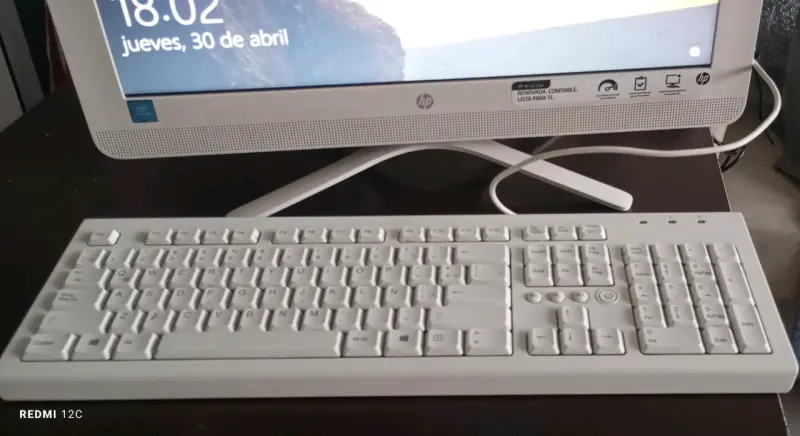 Computador All-In-One HP blanco e impresora - 6