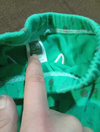 Pijama verde infantil 12-18 meses - miniatura 1