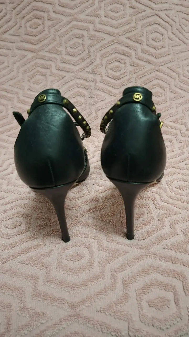 Zapatos Michael Kors con tachas - 3