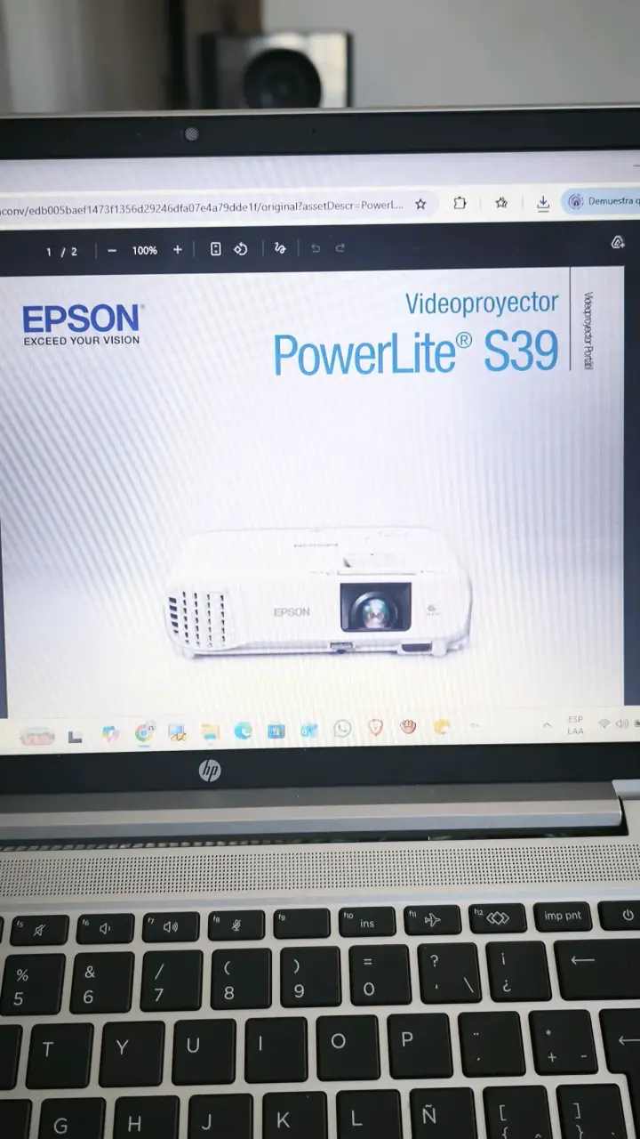 Proyector Epson PowerLite S39 - 2