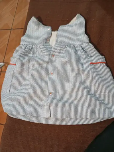 Vestido de bebé a rayas - miniatura 2