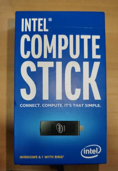 Intel Compute Stick - miniatura 1