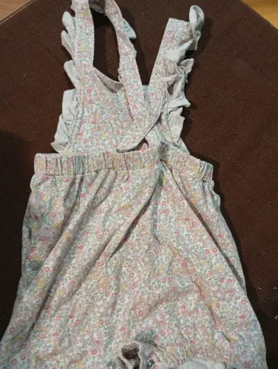 Pelele floral para bebé - miniatura 2