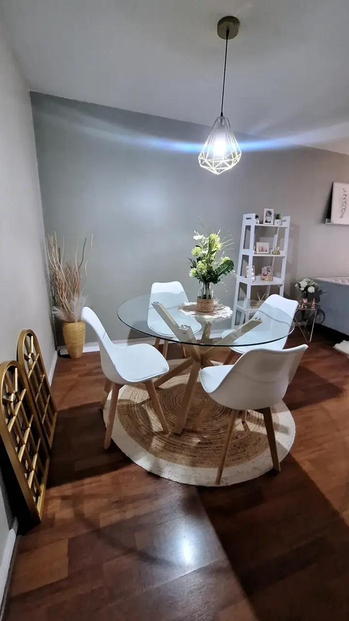Juego de comedor vidrio y madera - 2