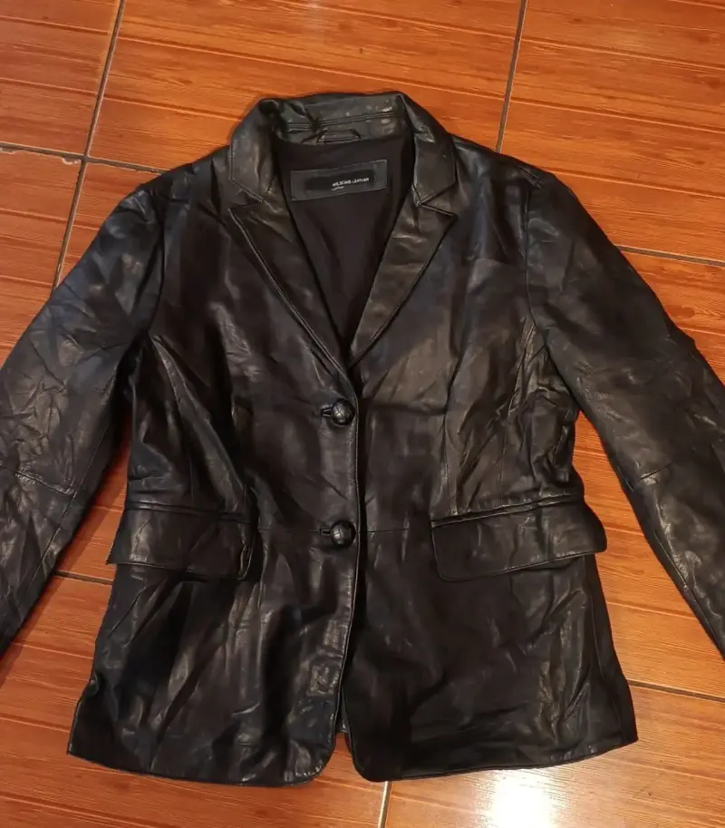 Blazer de cuero negro genuino