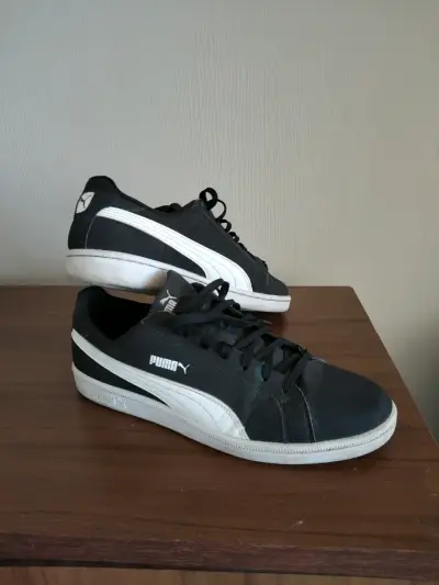 Zapatillas negras Puma usadas - miniatura 2