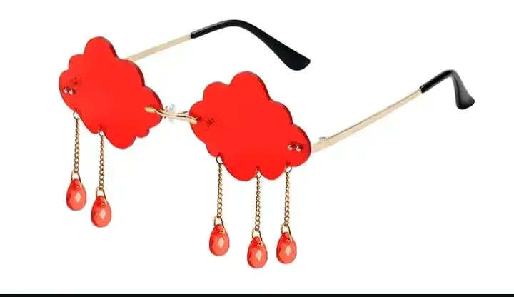 Gafas de sol nubes rojas