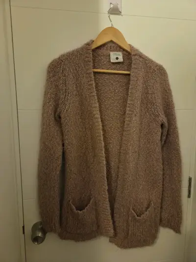 Cardigan rosa tejido con bolsillos - miniatura 1