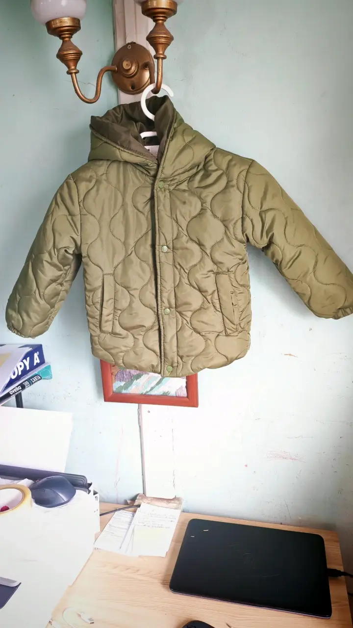 Chaqueta acolchada verde para niño Talla 4