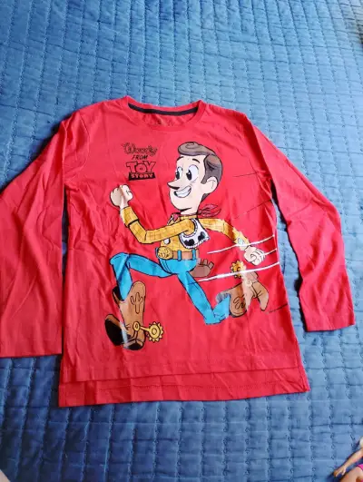 Polera roja Toy Story infantil - miniatura 1