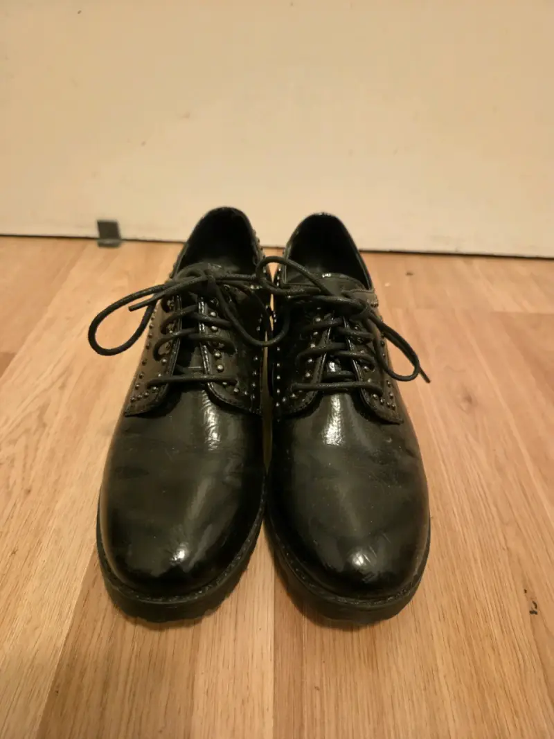 Zapatos de mujer negros brillantes - 2