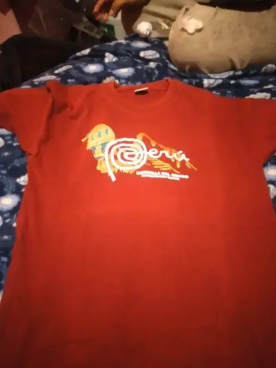 Polera roja Machu Picchu Perú - miniatura 2
