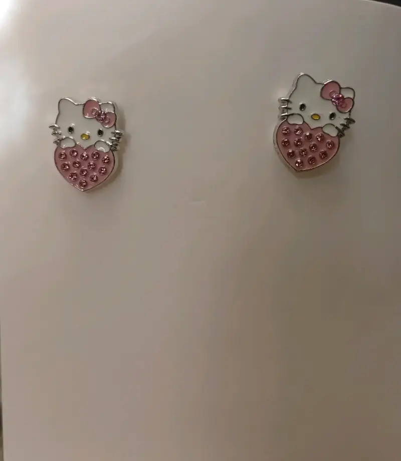 Aros Hello Kitty con corazón