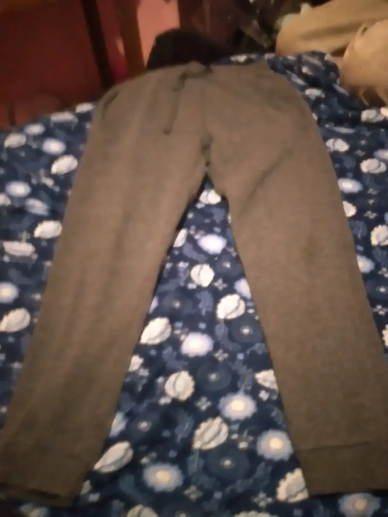 Pantalón gris deportivo unisex
