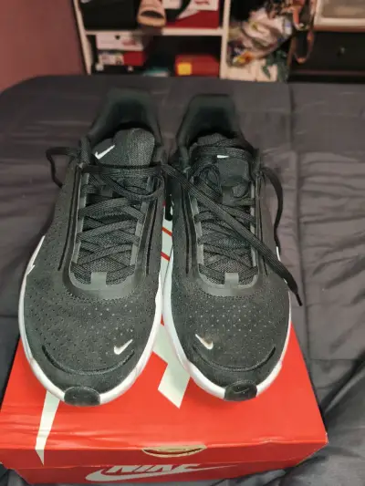 Zapatillas deportivas negras Nike - miniatura 5