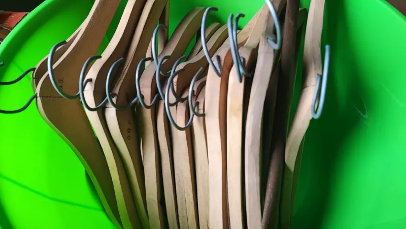 Colgador de madera para ropa - 2