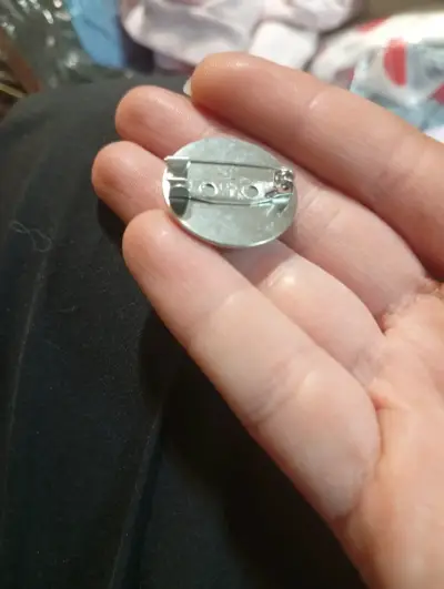 Pin con diseño nana - miniatura 2