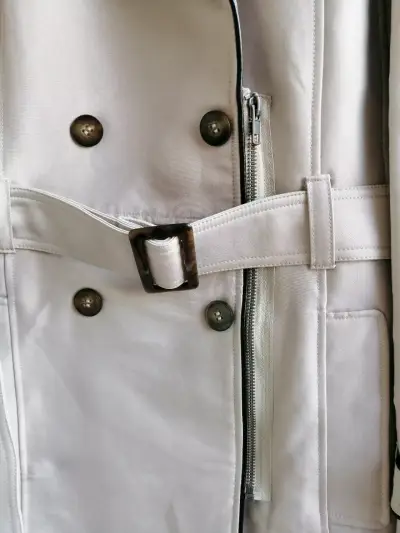 Abrigo beige para mujer - miniatura 3