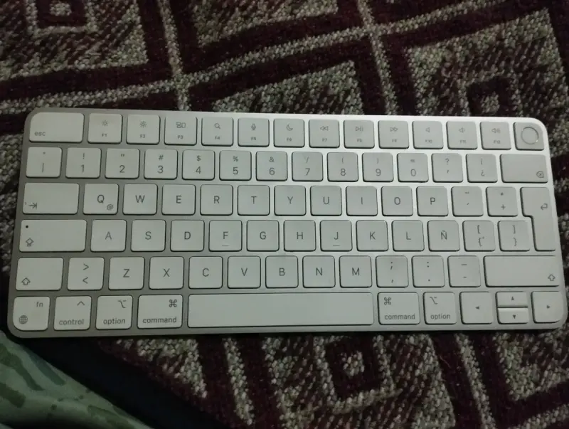 Teclado apple Magic keyboard id touch - 1