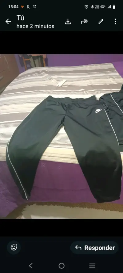 Conjunto deportivo negro Nike - miniatura 4