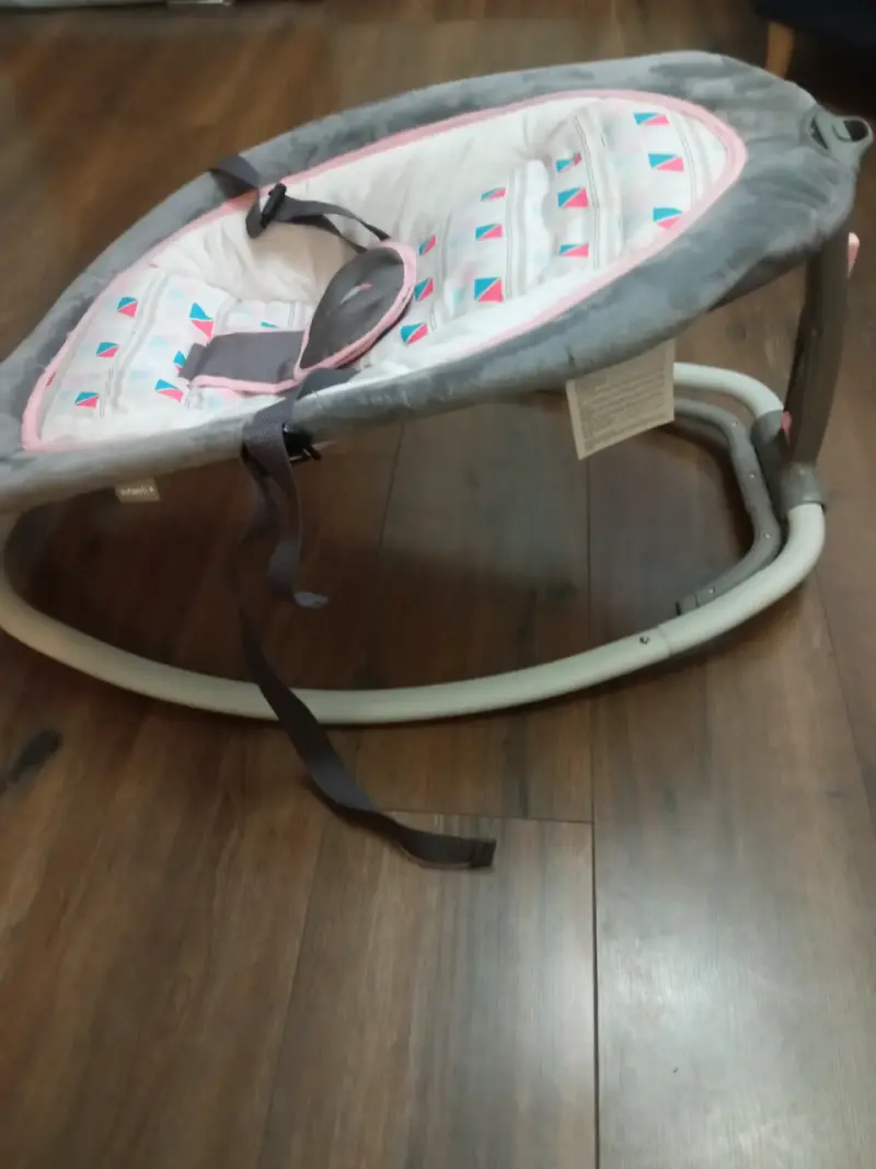 Silla mecedora para bebé - 2