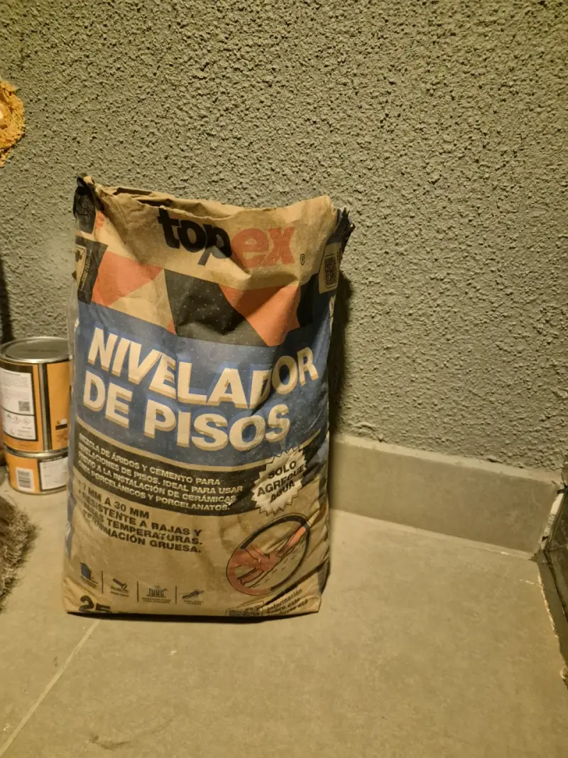 Nivelador de pisos Topex 23kg - 2