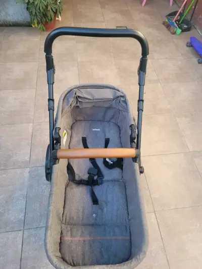 Coche con huevito gris para bebé - miniatura 3