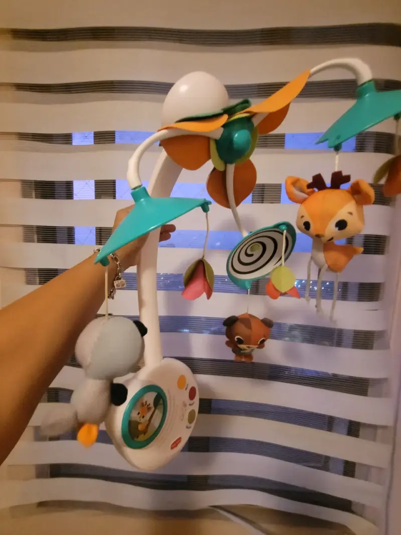 Móvil musical de cuna infantil - 1