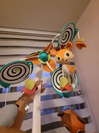 Móvil musical de cuna infantil - miniatura 3