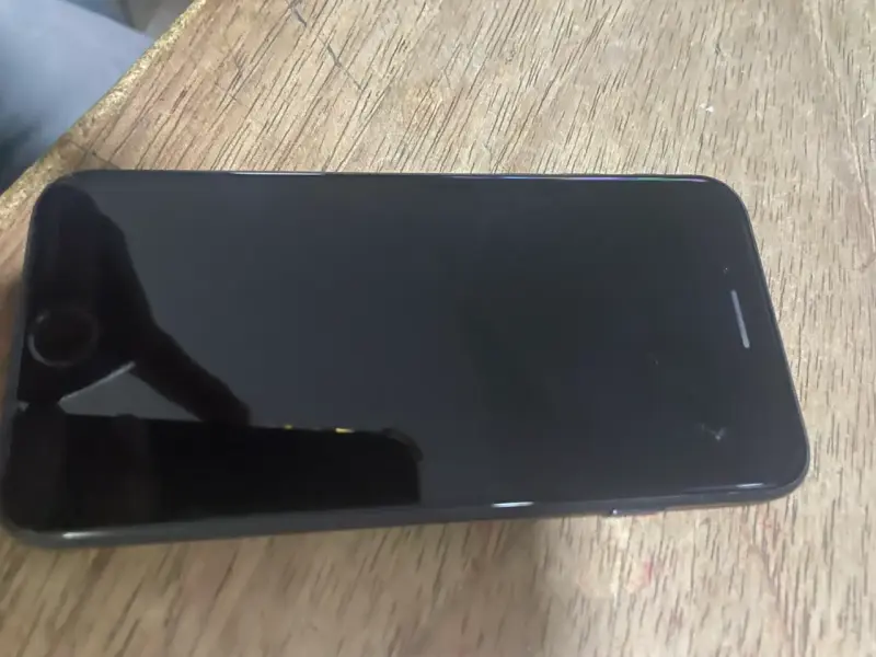 Telefono iphone SE 64GB - 1