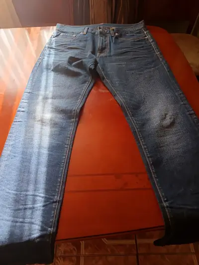 Jeans azul clásico - miniatura 2