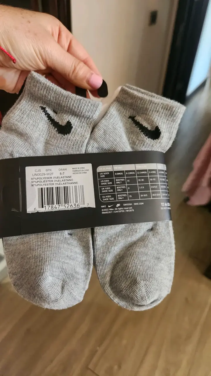 Calcetines grises Nike para niños - 1