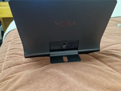 Tablet Lenovo Yoga Smart Tab - miniatura 3