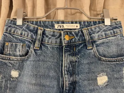 Jeans azul Zara talla 34 - miniatura 2