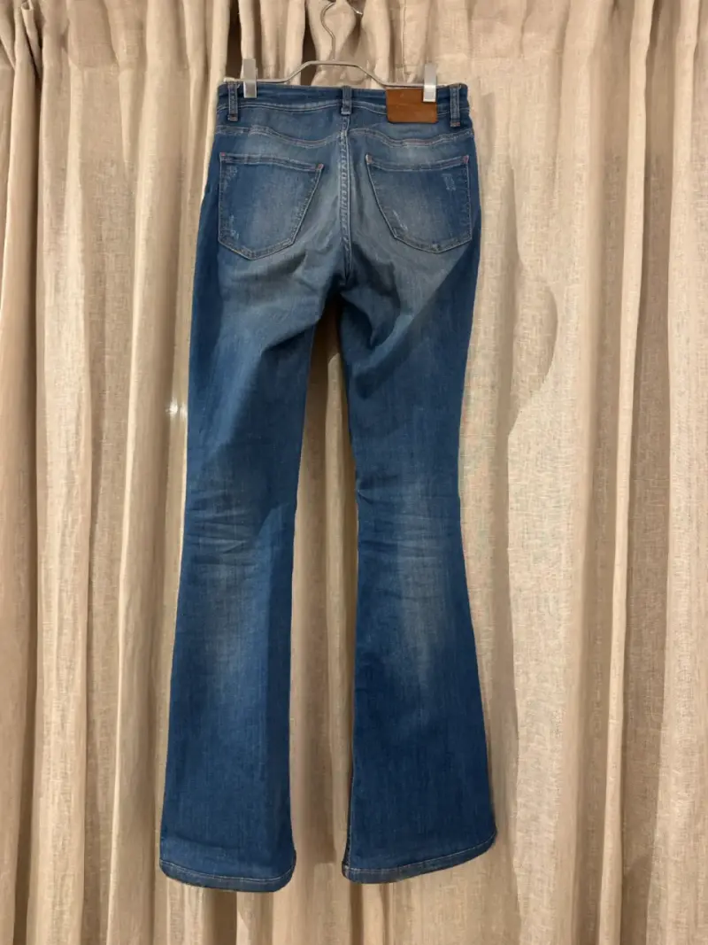 Jeans Zara azules flare - 5