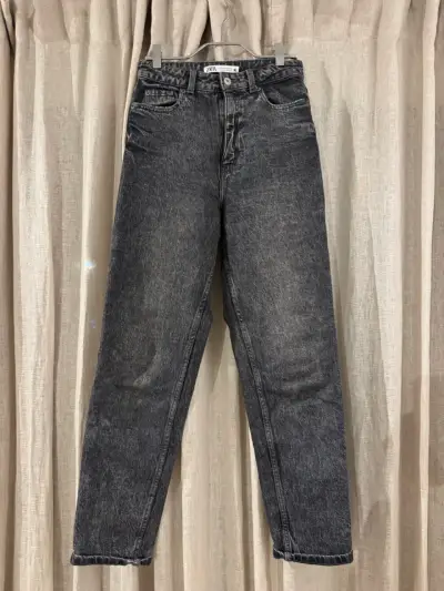 Jeans Zara gris oscuro mom fit - miniatura 1