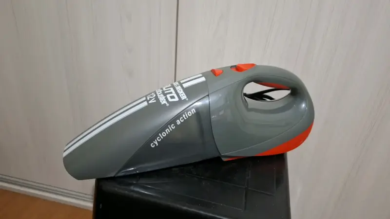 Aspiradora Black & Decker AutoVac 12V - 3