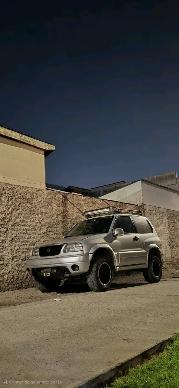 Suzuki Grand Vitara 4x4 - 2
