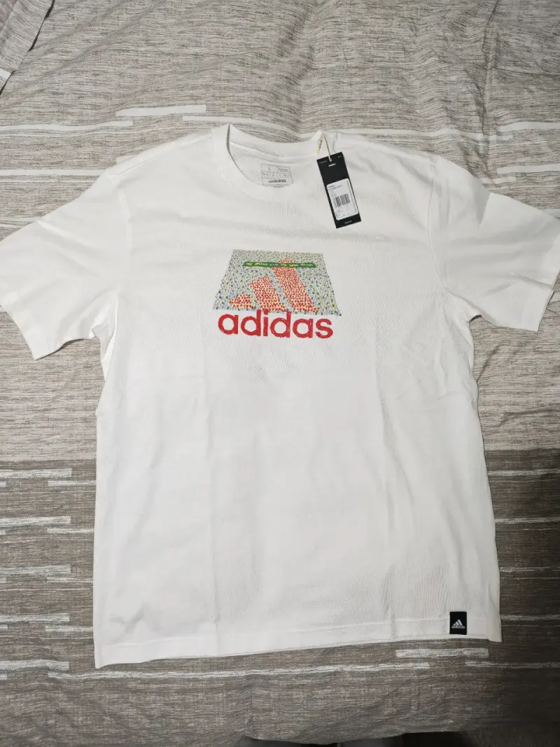 Polera blanca Adidas estampada talla M - 2