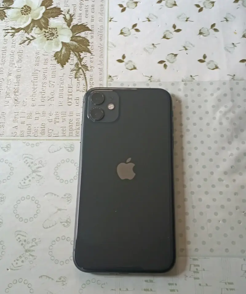 Teléfono inteligente negro, iphone 11 - 3