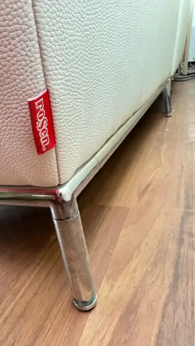 Sofá marca Rosen - miniatura 3