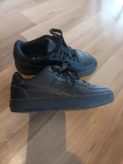 Zapatillas deportivas negras Puma - miniatura 1