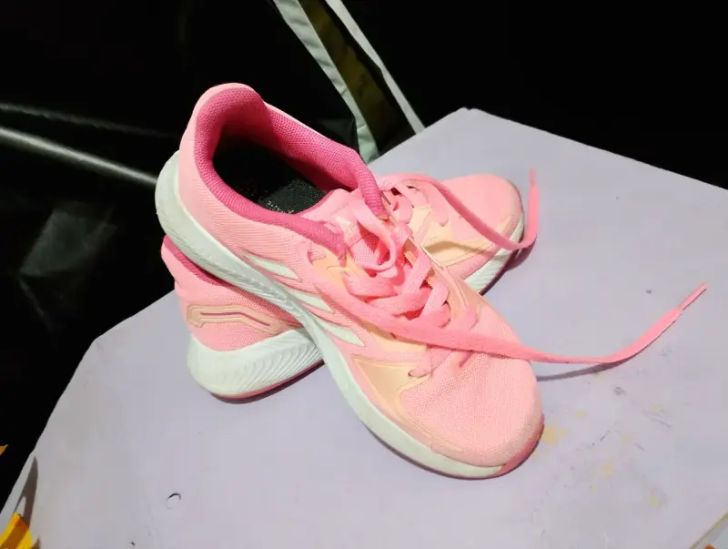 Zapatillas deportivas rosadas - 2